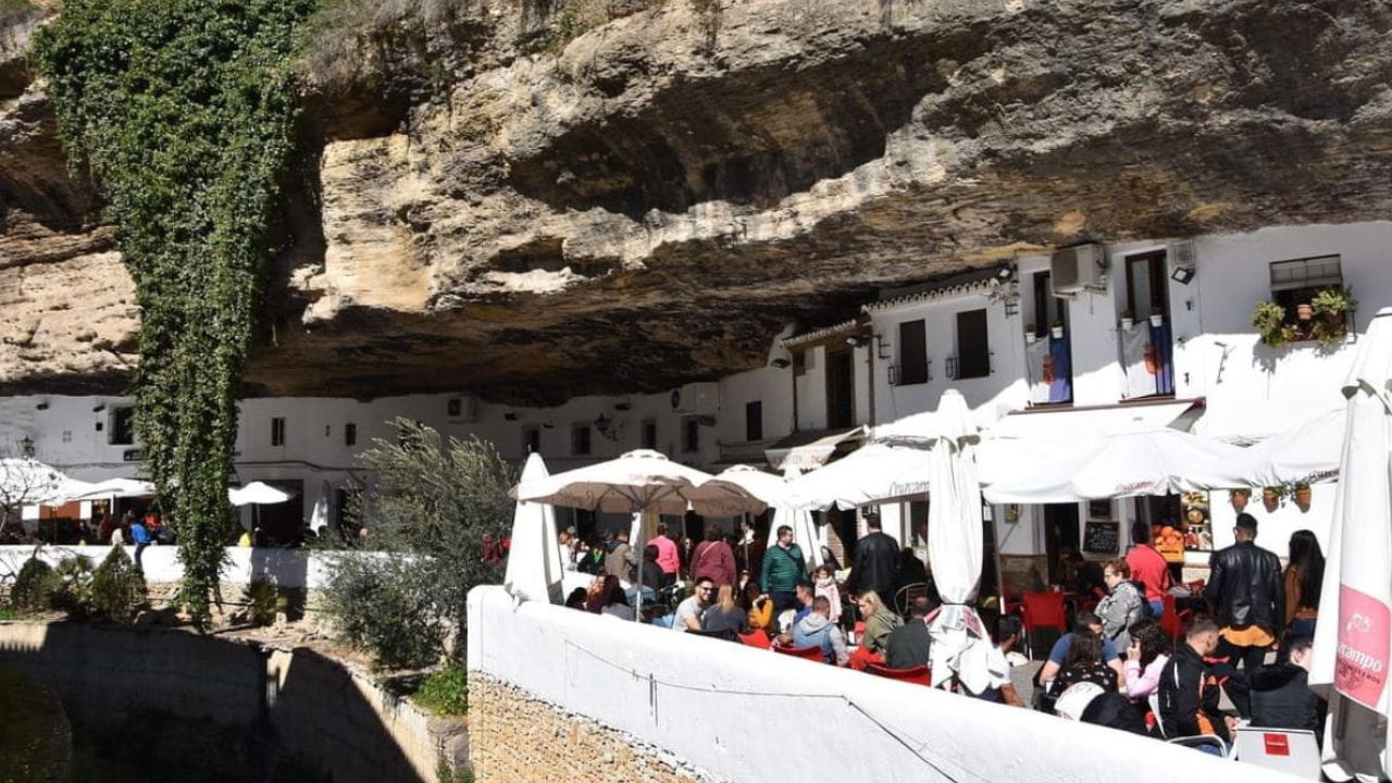 Setenil de las Bodegas